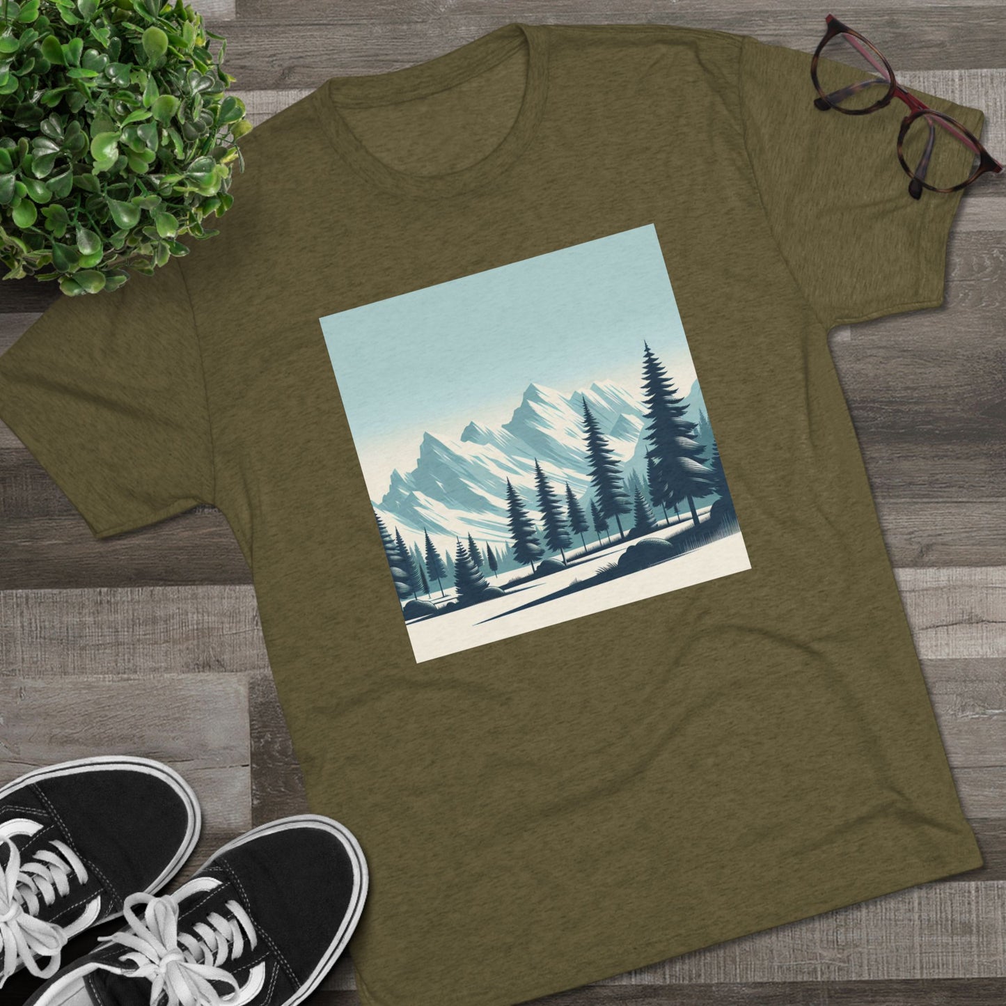 冒険が待っているユニセックストライブレンドクルーTシャツ – スノーウィーマウンテントップス＆パインツリーデザイン