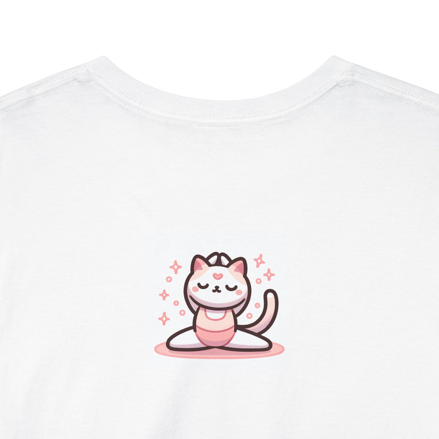 優雅な動き: ピンクのヨガ&amp;バレエ猫ユニセックスTシャツ