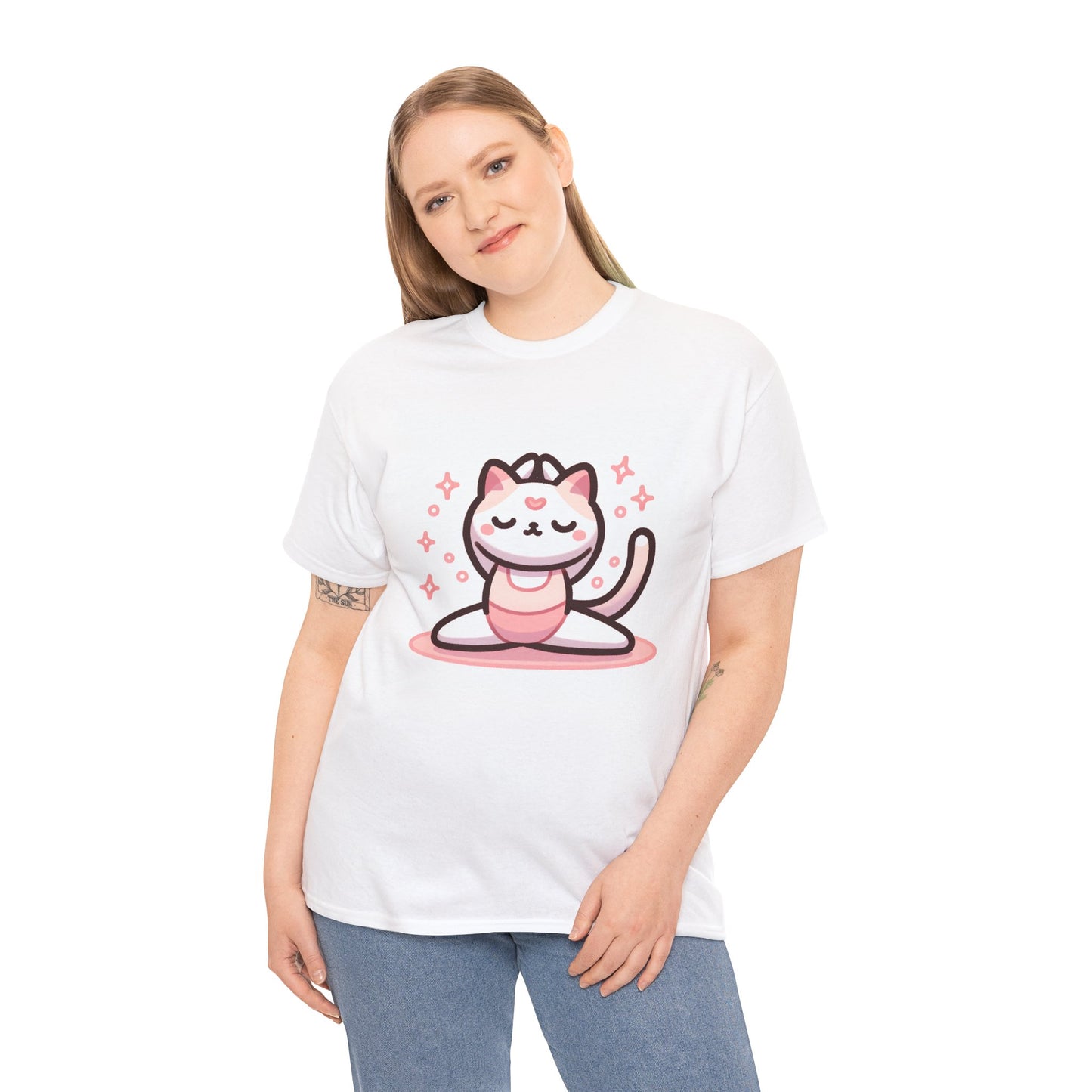 優雅な動き: ピンクのヨガ&amp;バレエ猫ユニセックスTシャツ